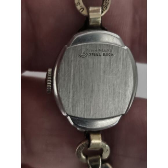 Vintage RareLadies Waltham 21 Jewel Mechanical Wind Watch 675 Caliber Runs Great - Picture 5 of 9